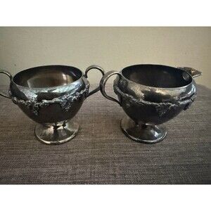 Vintage Grapevine Pattern WM Rogers Silver Plated Creamer & Sugar Bowl w/ Patina